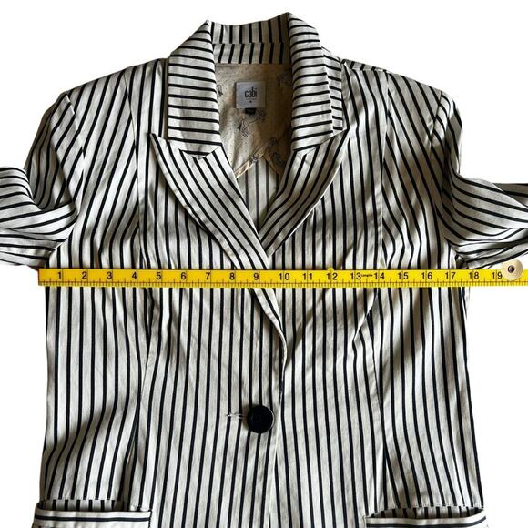 Cabi Women’s Striped Bell Sleeve Spring Summer Blazer White Navy Blue Size 8 - Picture 7 of 10